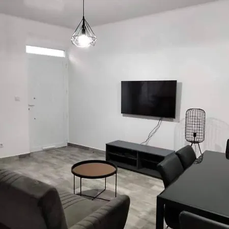 Sofia House Ferienhaus *