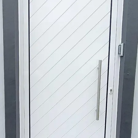 Sofia House Πόντα Ντελγκάντα